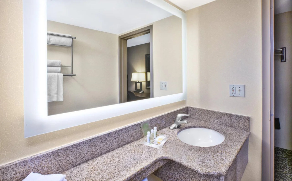 Holiday Inn National Airport/Crystal City by IHG