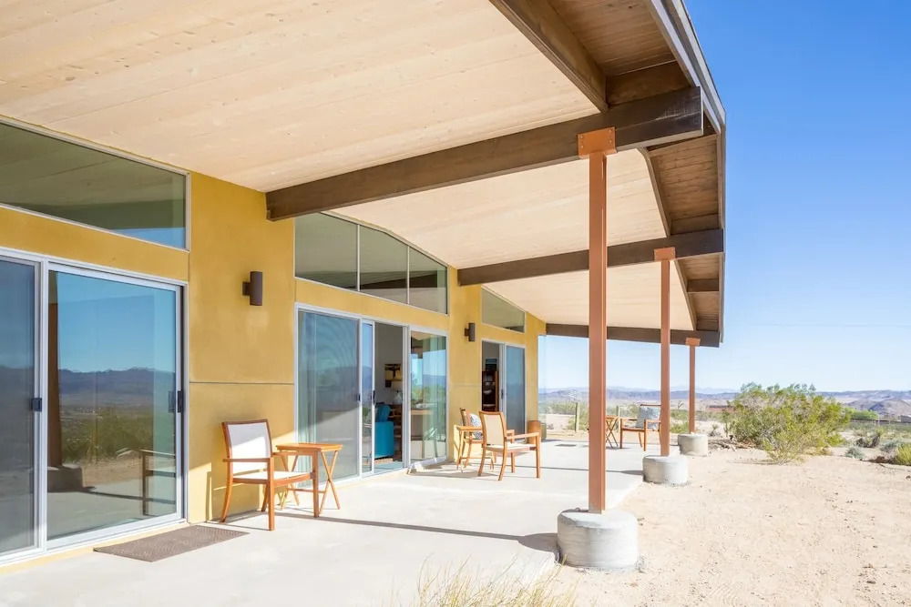 Las Alas Del Sol- A Desert Architectural Gem 2 Bedroom Home by RedAwning