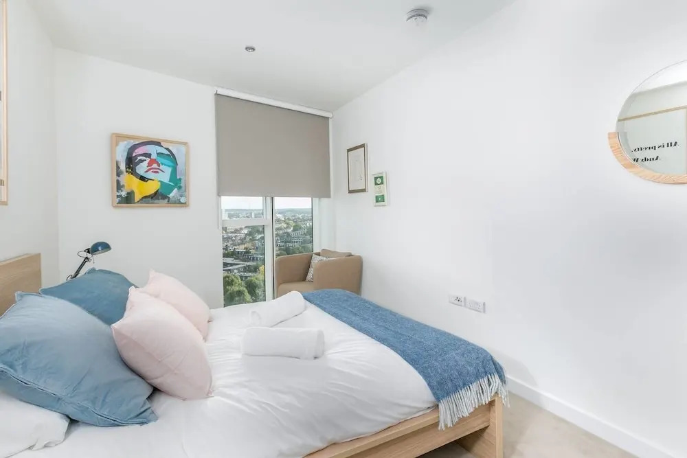 Luxury 1BR Flat w Rooftop Garden, 360° of London