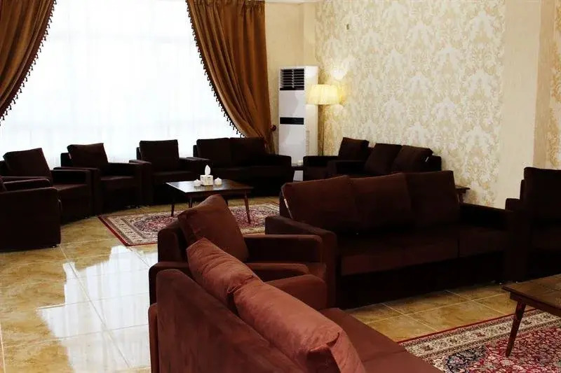 View Lake Hotel