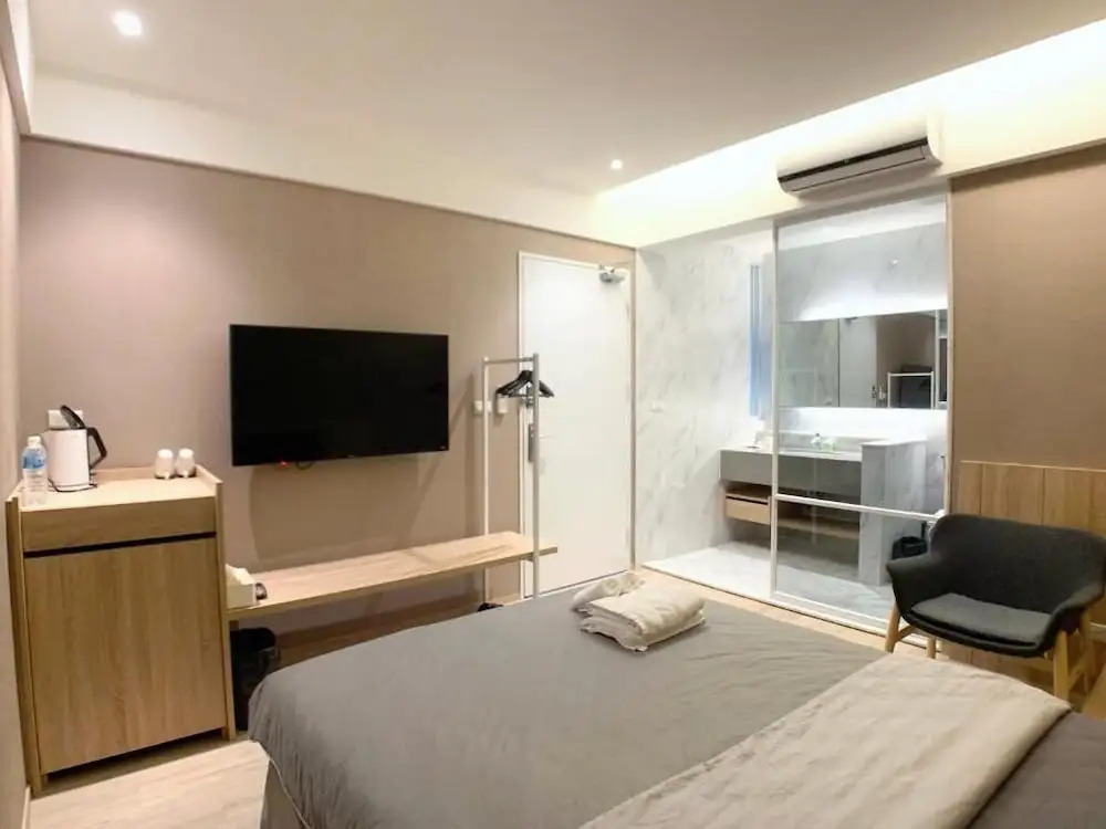 Lea's apartment B