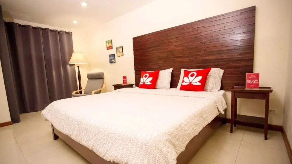 ZEN Rooms Royal Bee