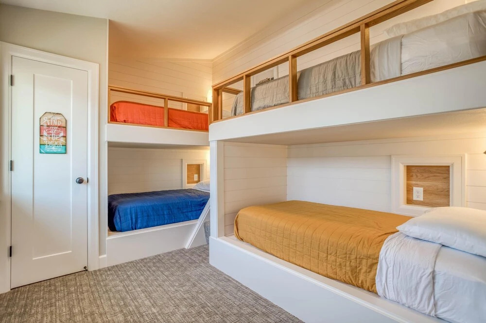 Luxurious Ocean Views and Fun Amenities - Gorgeous Beach Retreat