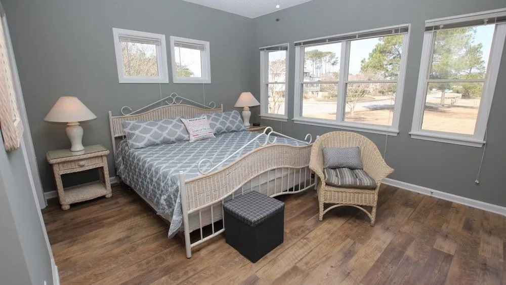 Seaside Spirit - 3 Br Home