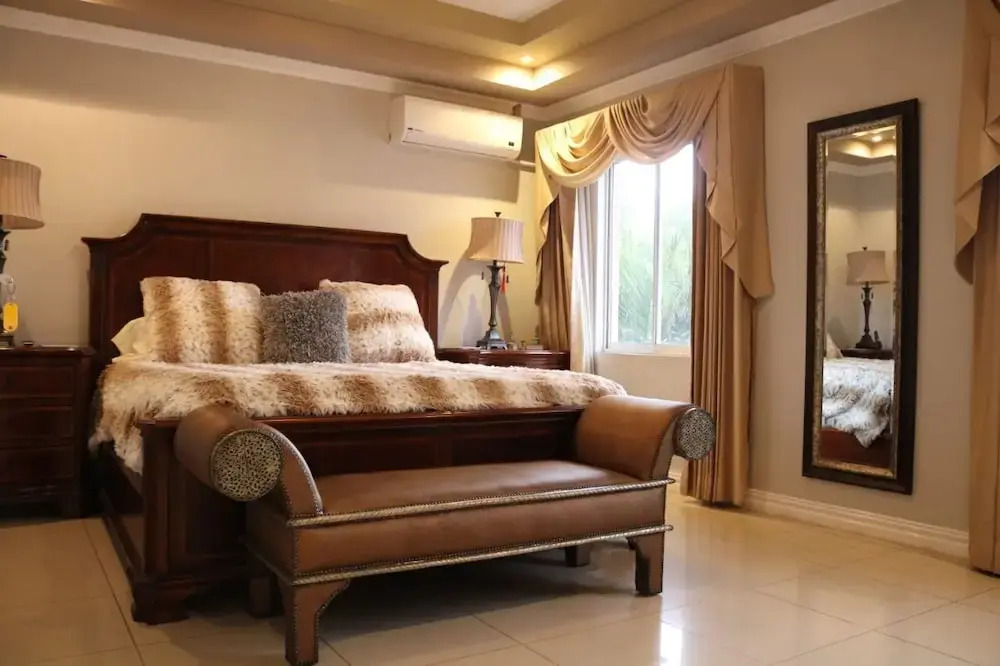 Deluxe Property in Cariari