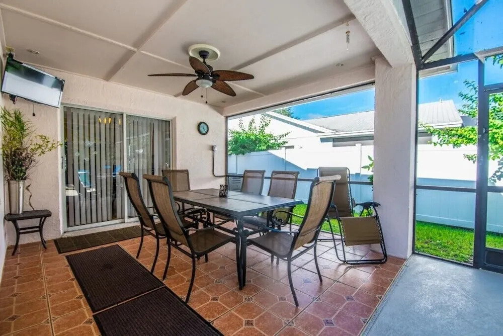 Luxury 4 Bed Villa With Private Pool & Spa 4 Bedroom Home