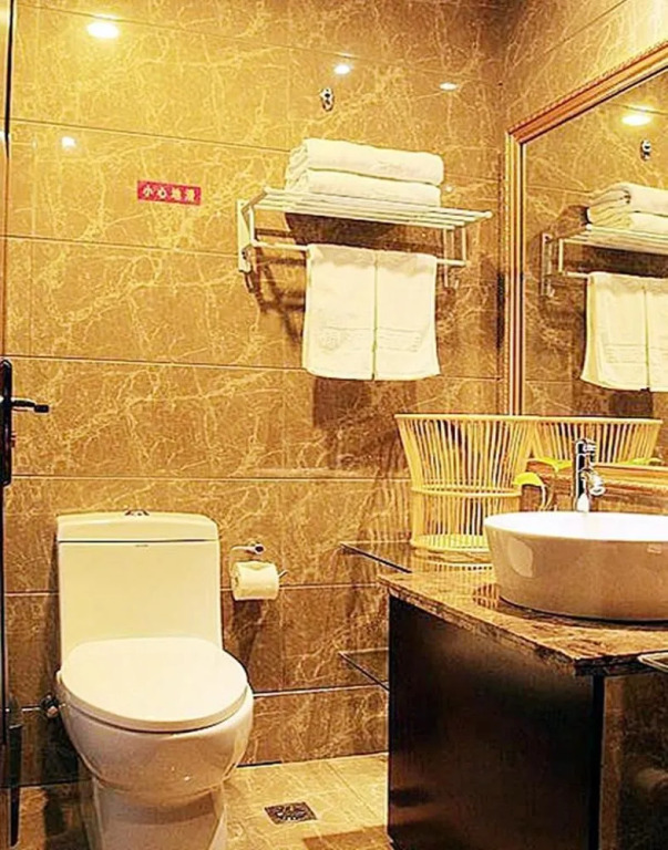 Jian Jinhu Hotel