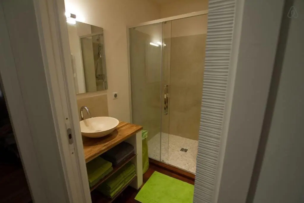 Pretty 3 rooms in the city center