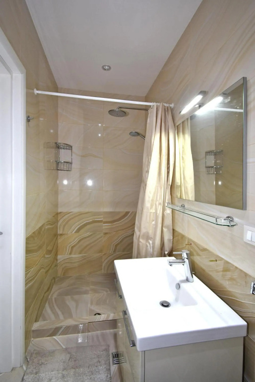 Aram Street, 2 bedrooms Beautiful, Modern apartment DI723