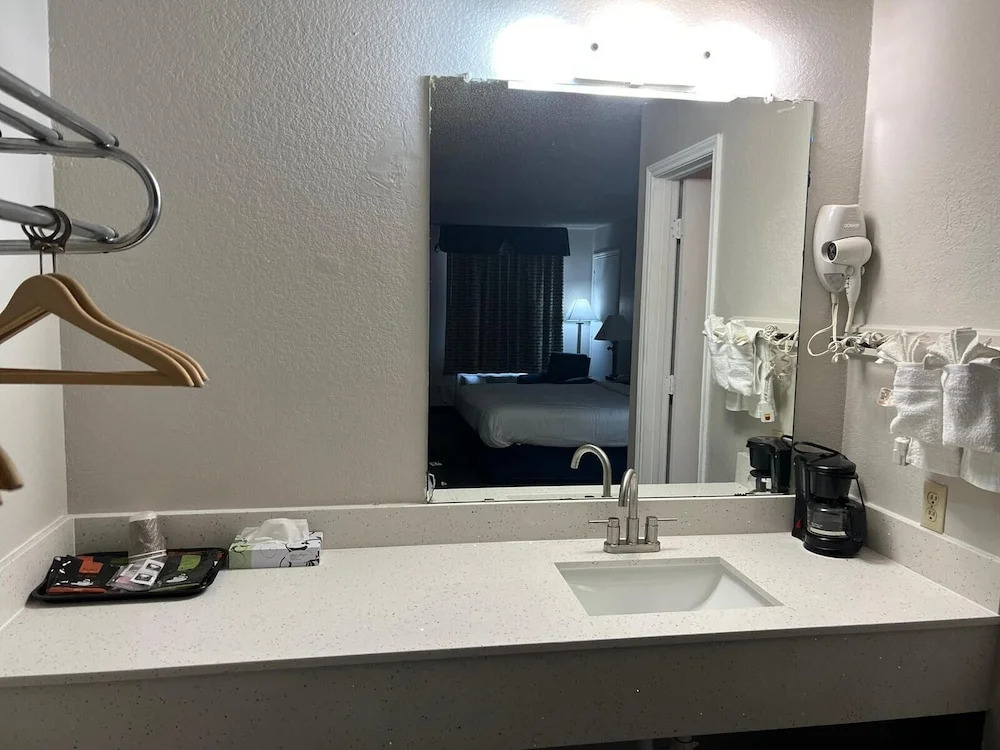 Salt Creek Lodge