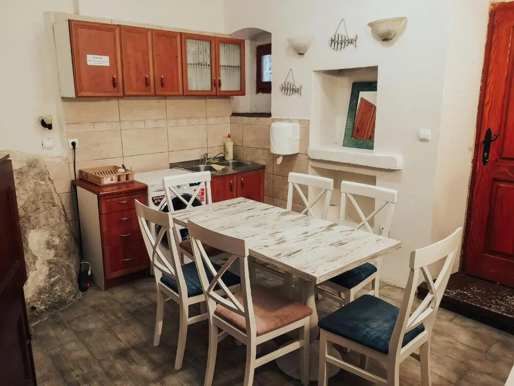 Antika Guesthouse