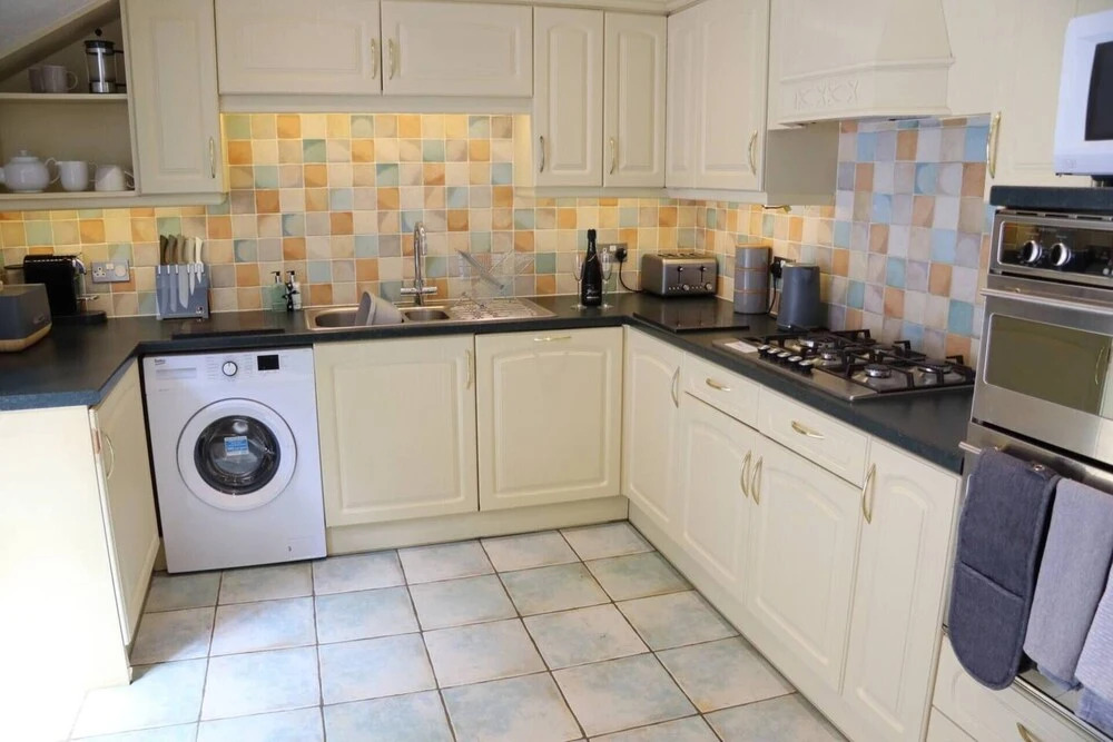 Beautiful 4-bed House, Polperro With Harbour Views