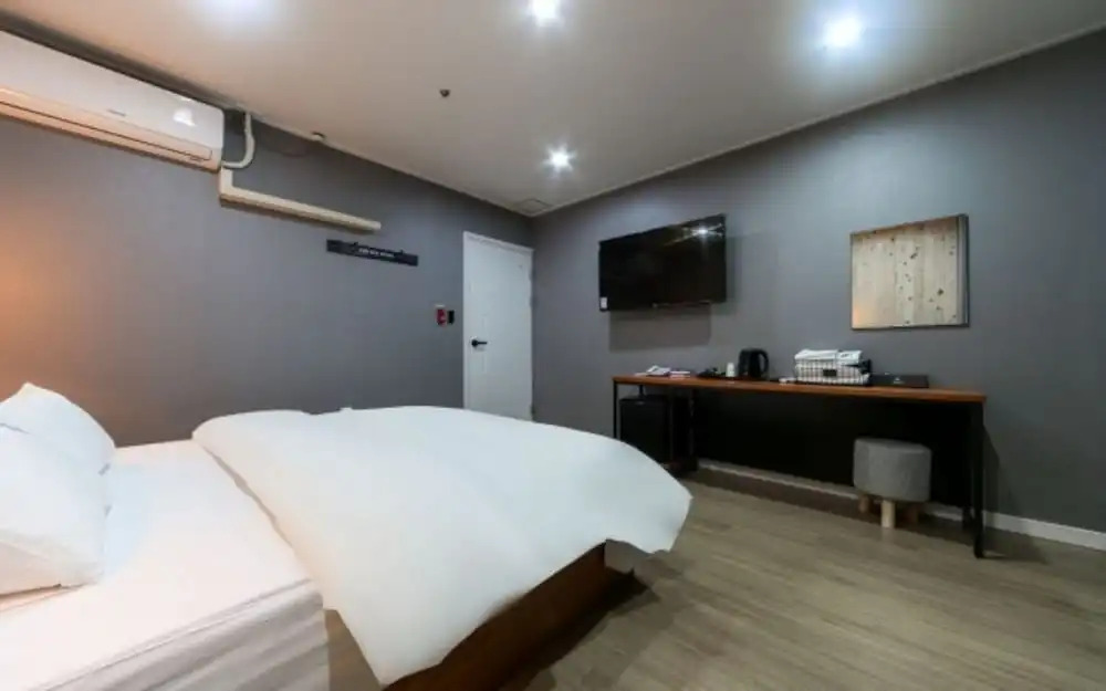 The Way Hotel