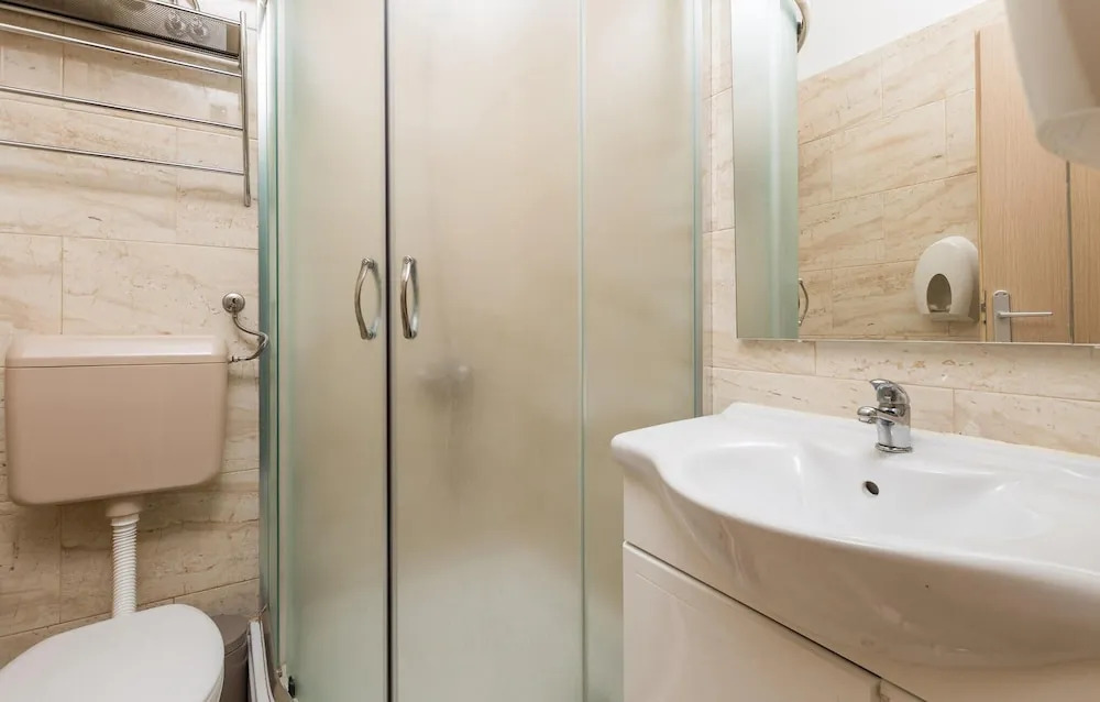 Awesome Home in Stinica With Sauna, Wifi and 6 Bedrooms