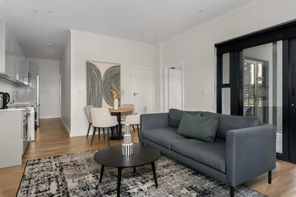 Newlands Peak Apartments