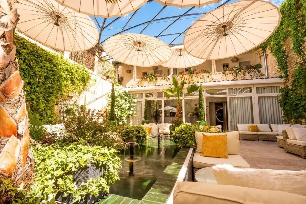 Auberge De Saint-Rémy - Mas De Garance Piscine - Table Gastronomique Étoilé