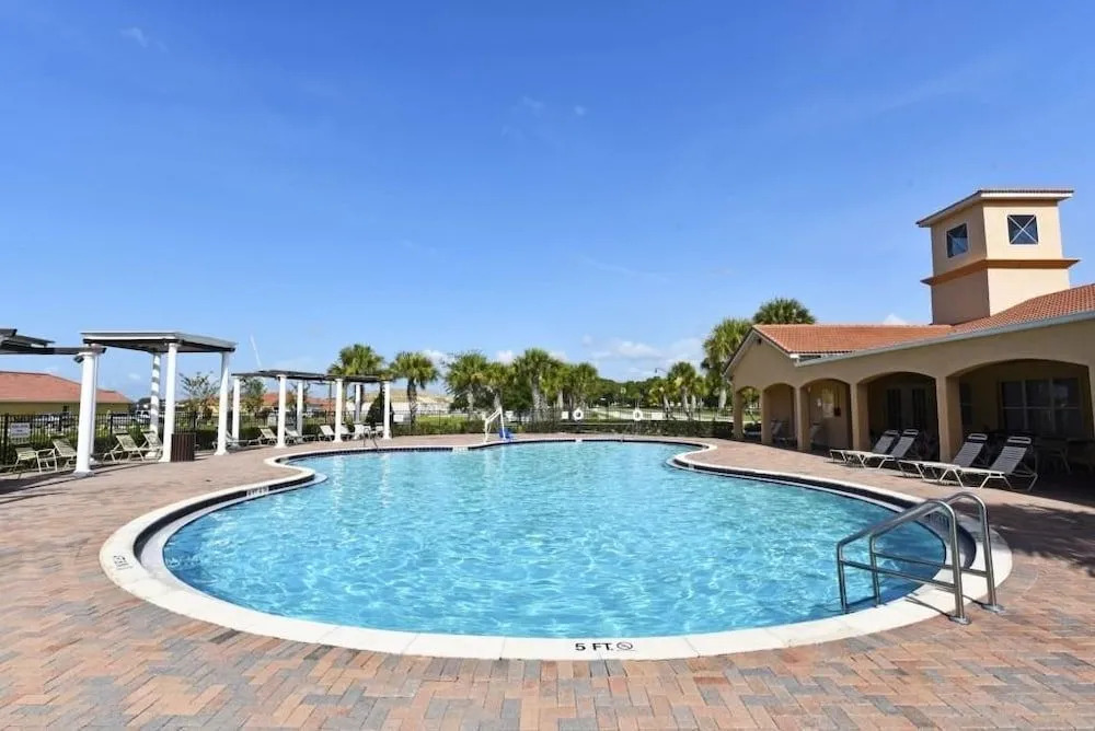 3125 VillaSol Townhome 4 Bedroom by Florida Star