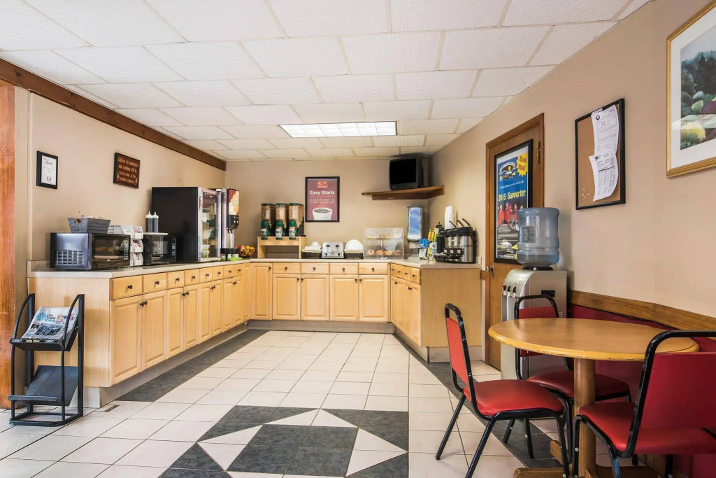 Quality Inn & Suites Lincoln I-93