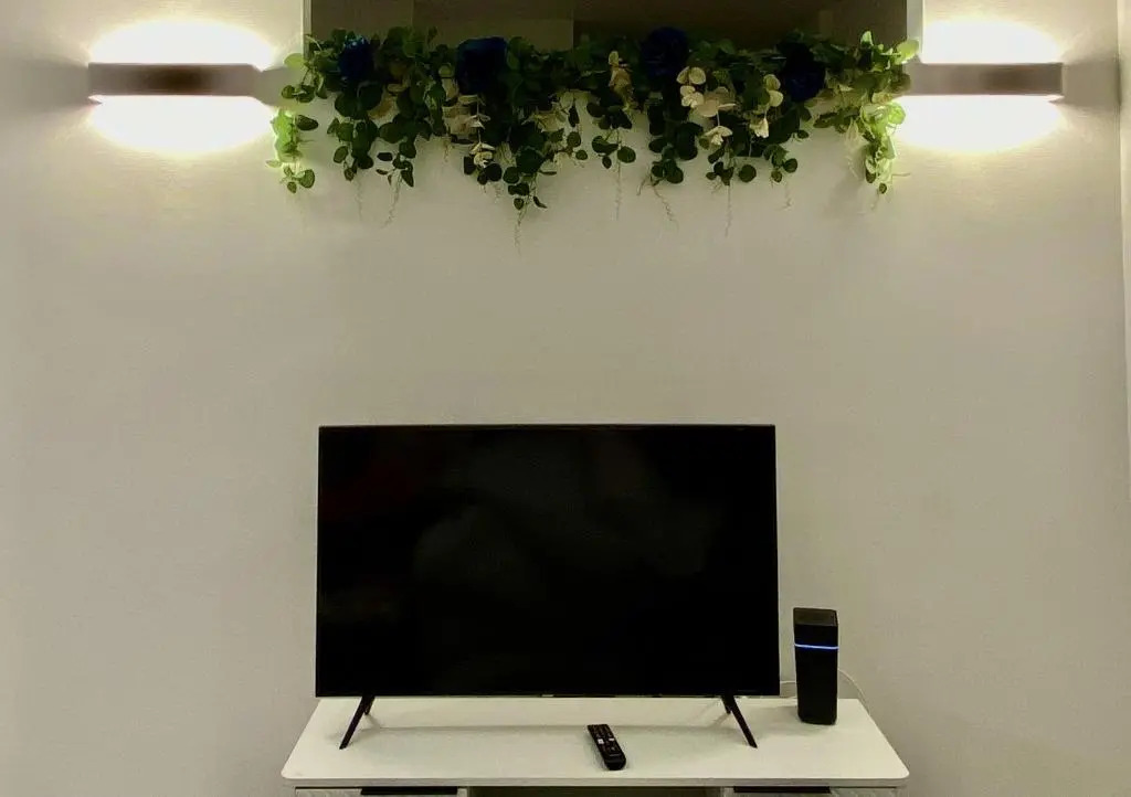 Cosy Exec Base - Entire Apartment - Home away from home by HBN