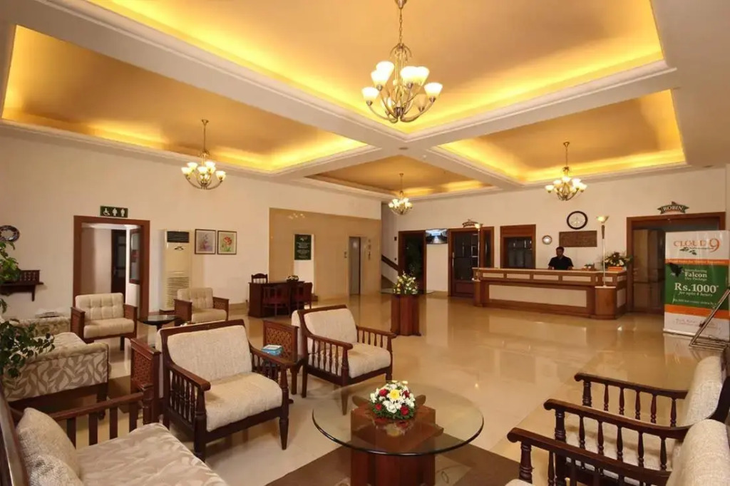 Cloud 9 Hotel
