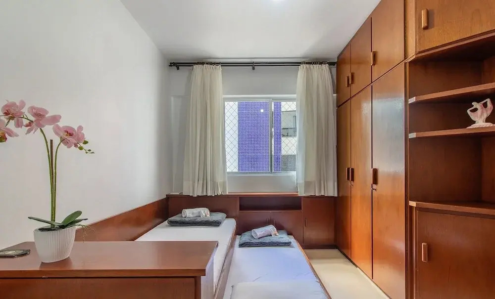 3BR Apt w/ Balcony 100m From Beach Evz0601