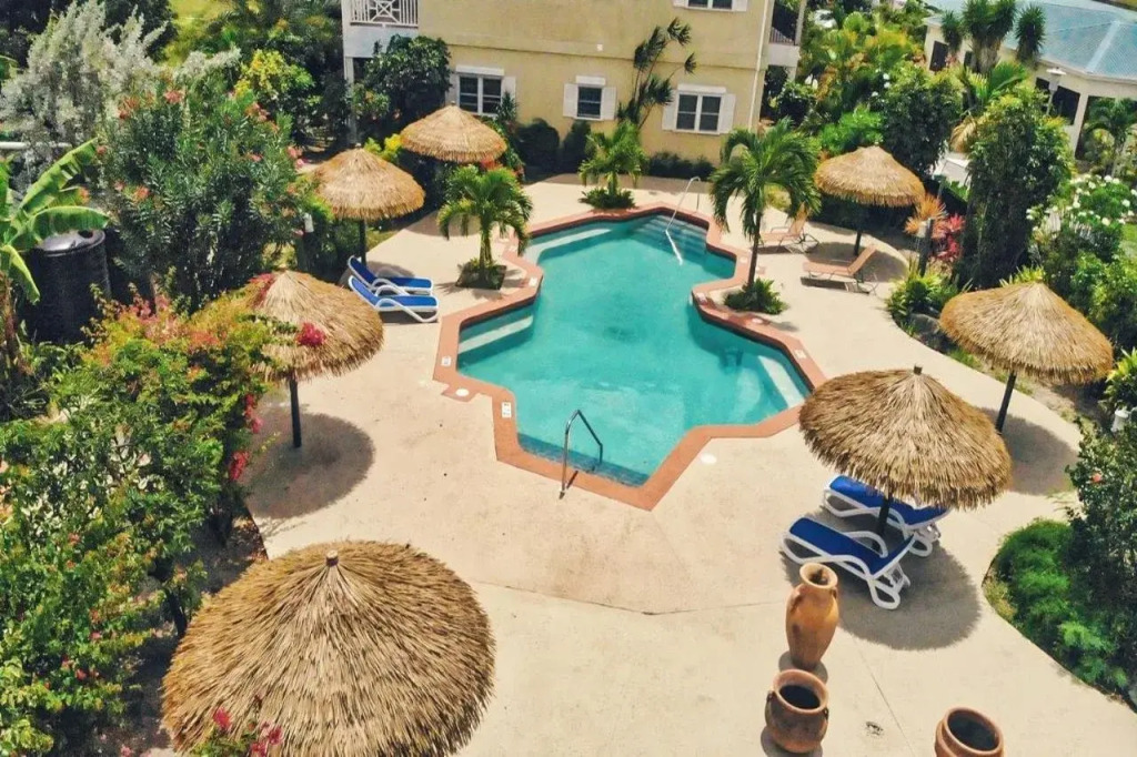 Colibri Court Antigua