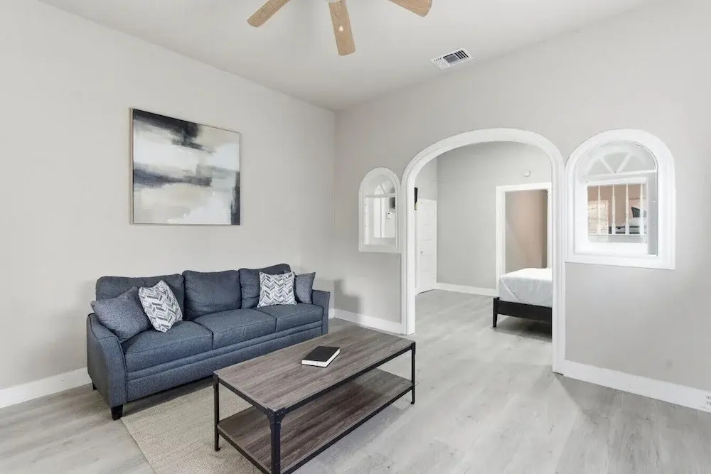 Spacious 2BR Duplex Near Downtown San Antonio