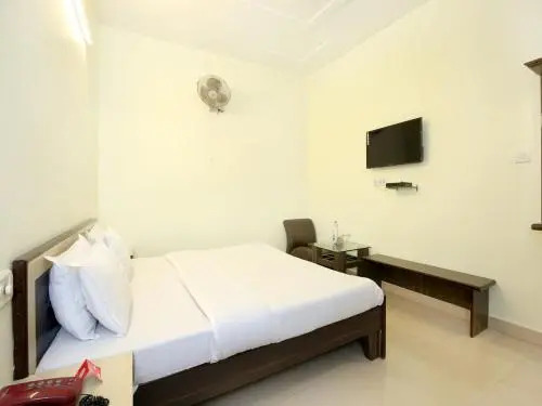 Trumpets Hotel by OYO Rooms