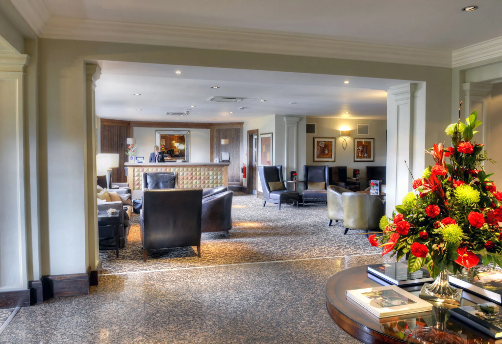Western House Hotel At Ayr Racecourse