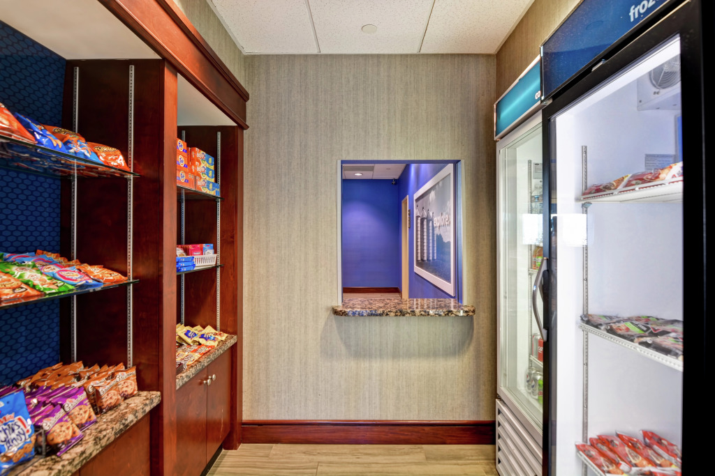Hampton Inn and Suites Fredericksburg
