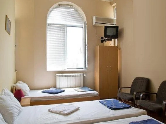 Ivani Hostel and B&B