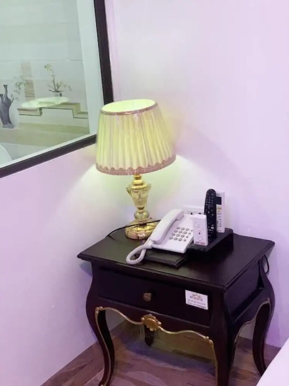 Hoàng gia HOTEL