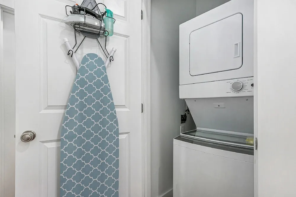 Spacious 5 Bedroom Near Magazine St & Uptown