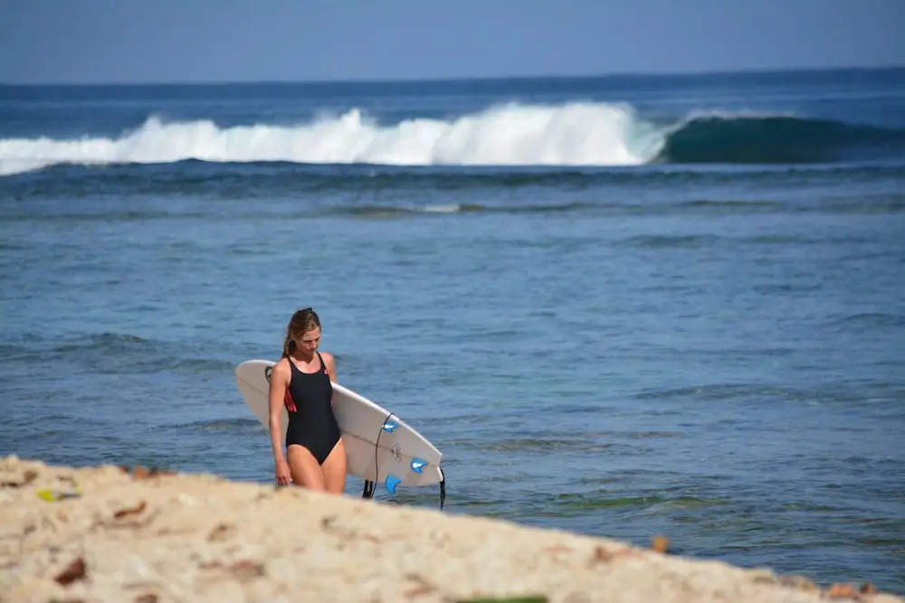 Krui Surfing