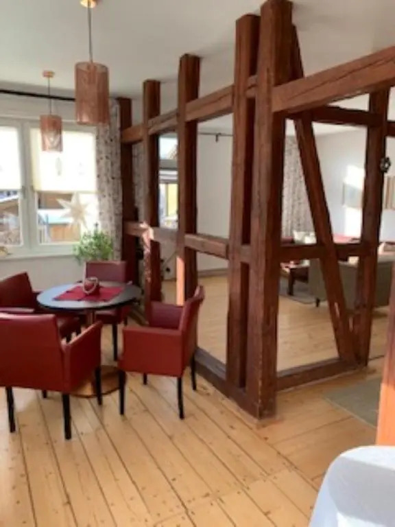 Appartment 5