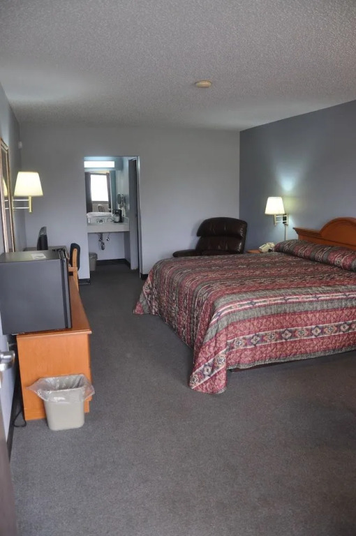 OYO Malden Airport Inn