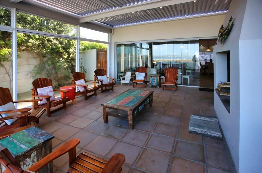 Sensiri Orca Beach Villa