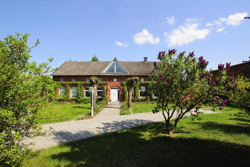 Apartment, Burow In Burow