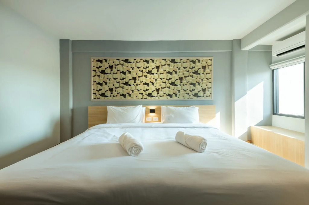 PLAAI Play Hotel