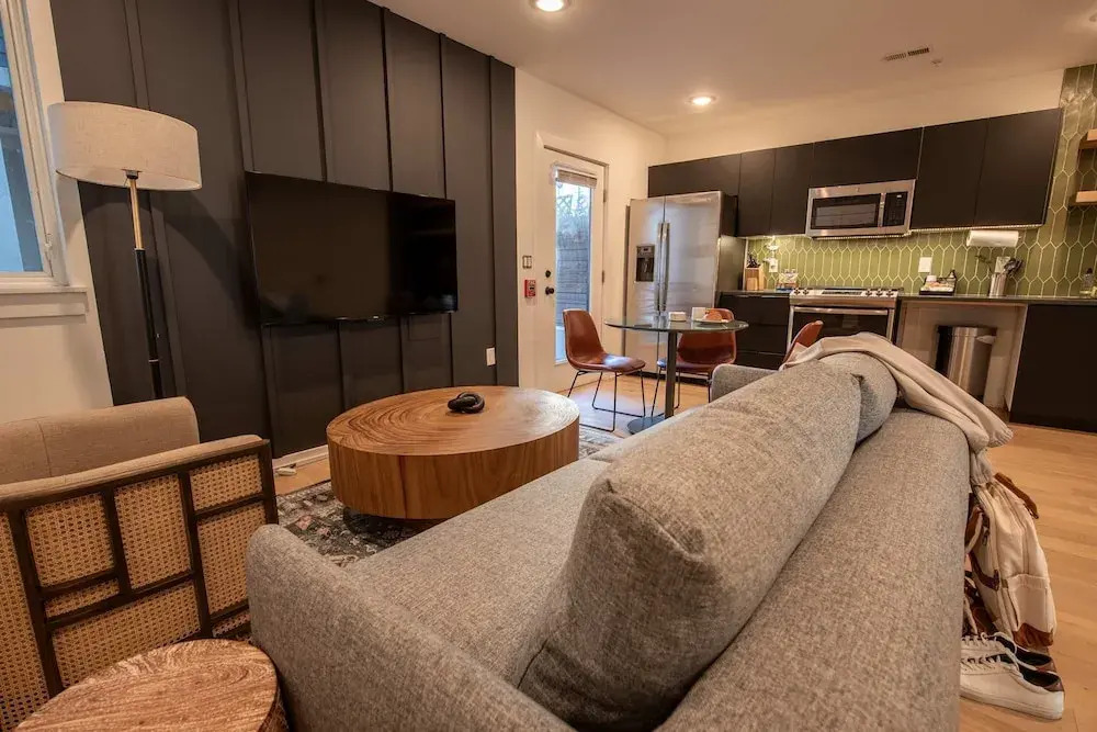 Sosuite 1BR Apt w Patio W D Sofabed