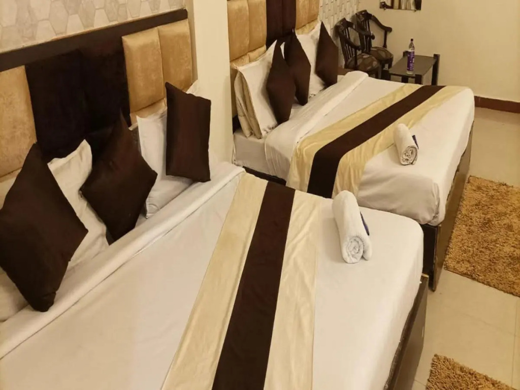 Staygo Hotel Near Haridwar Railway station