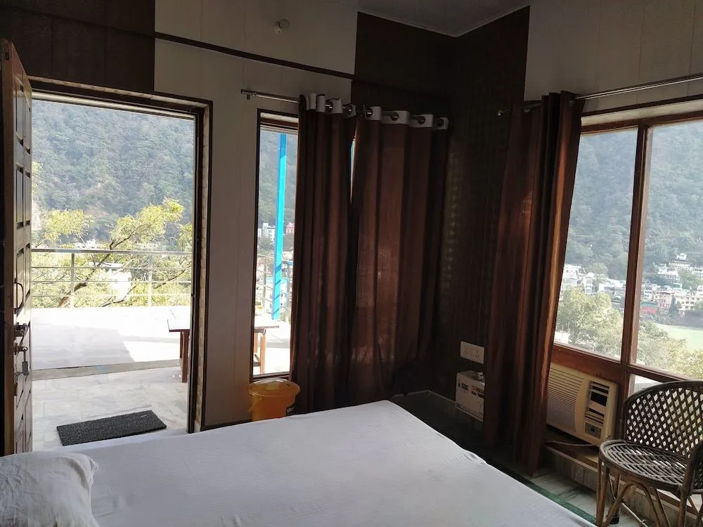 Hotel Nirvana