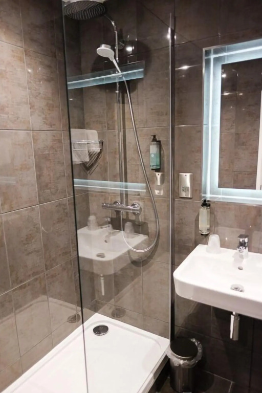 Almondsbury Interchange Hotel