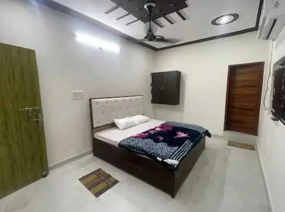 Shree Jee Home Stay