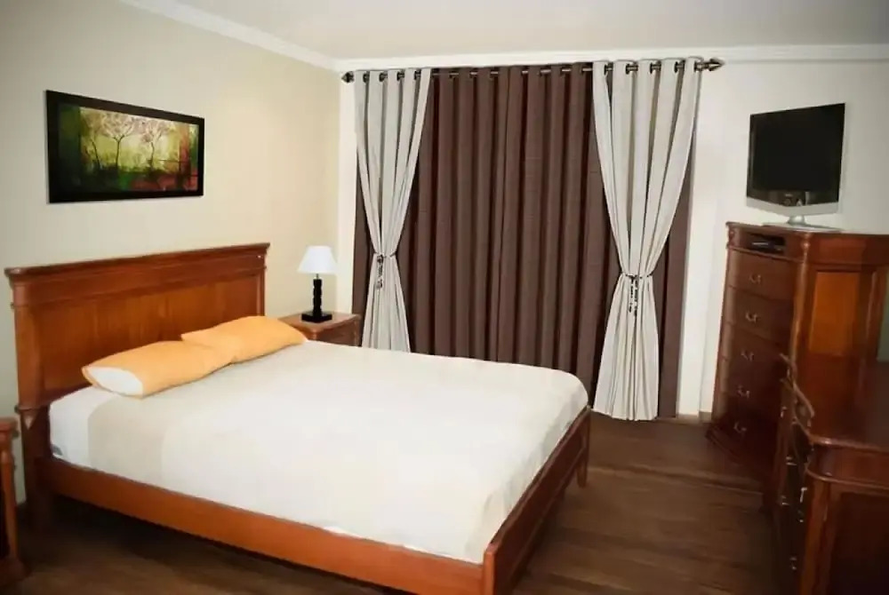 Hotel Coronel
