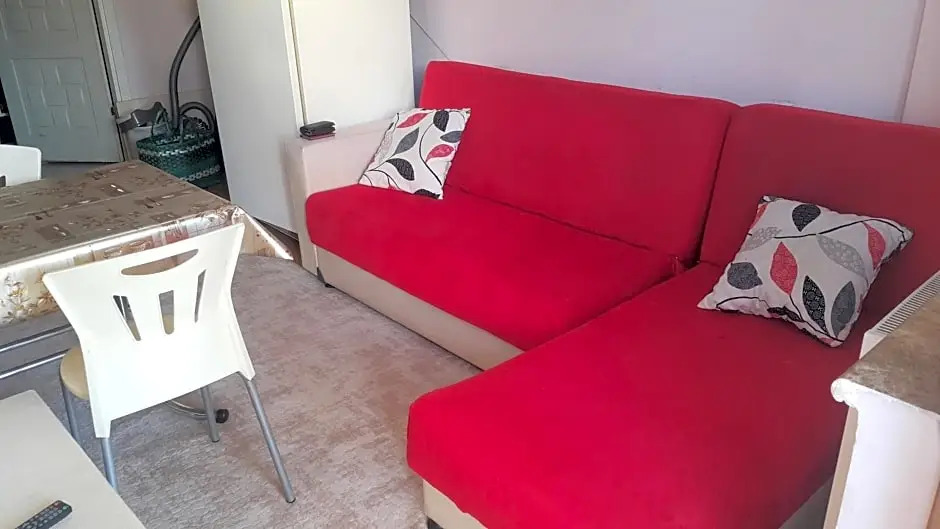 Private Rooms and Flats Apartments