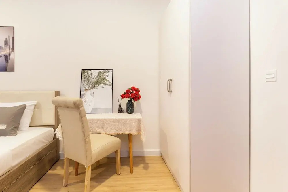 Soho Residences & Hotel - Ben Thanh Market, Bui Vien Walking Street & SG Historical Vibe