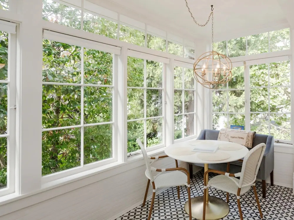 New Listing! Updated Victorian W/ Lake Union Views 3 Bedroom Home