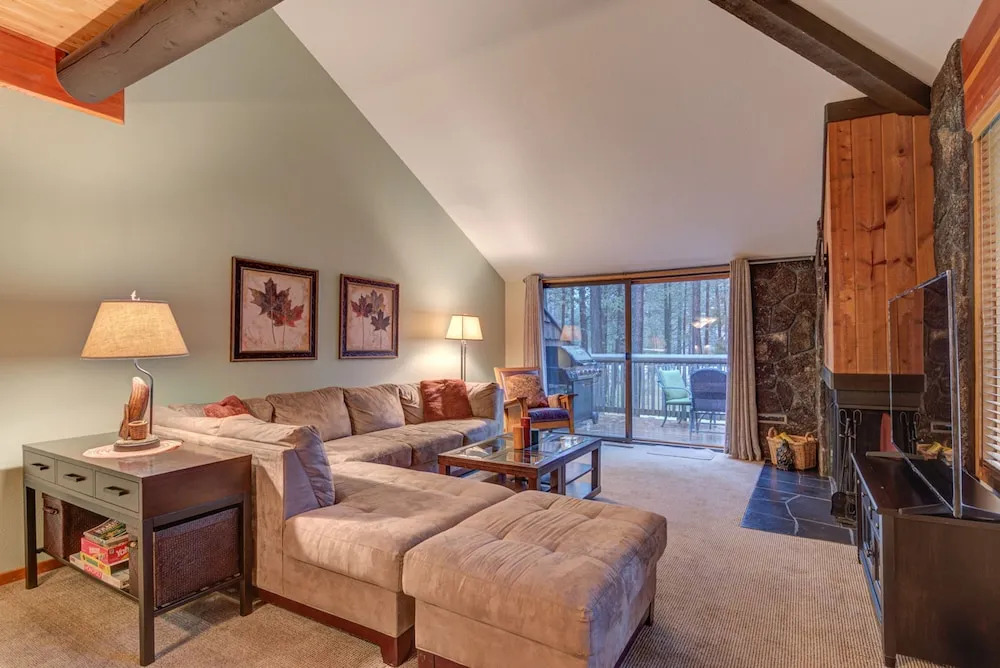 Wildflower Condo #44 by Village Properties at Sunriver