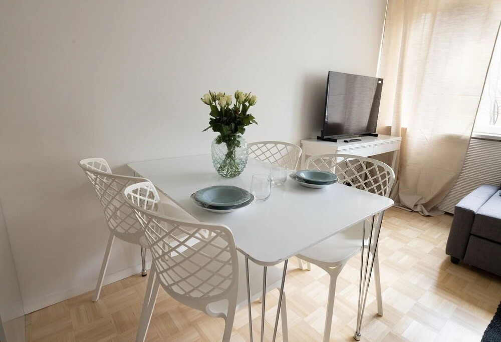 2ndhomes Renovated 1BR Home w Balcony